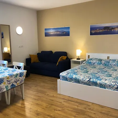 La Finestra Sul Mare Apartment *